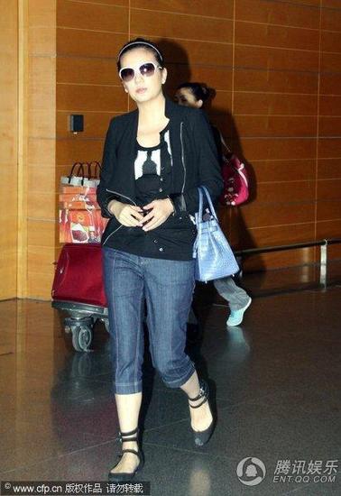 Triệu Vy đã trở về Trung Quốc - 15