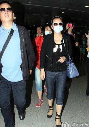 Triệu Vy đã trở về Trung Quốc - 8