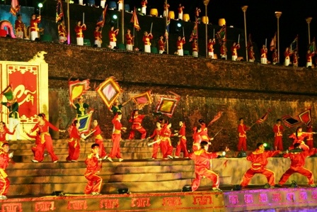 Hào hùng hành trình mở cõi, dựng non sông  - 9
