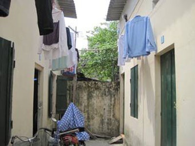 Muôn nỗi khổ khi nhà trọ tăng giá - 1 Muôn nỗi khổ khi nhà trọ tăng giá - 1