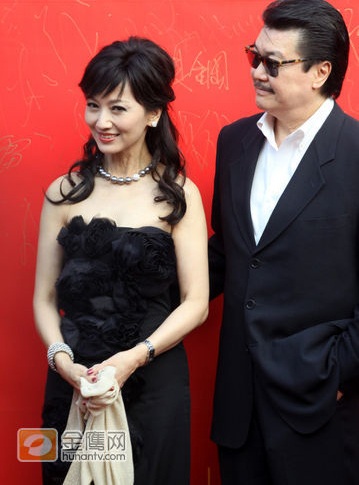 Lâm Tâm Như gặp sự cố với váy - 10 Lâm Tâm Như gặp sự cố với váy - 10