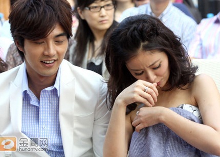 Lâm Tâm Như gặp sự cố với váy - 7 Lâm Tâm Như gặp sự cố với váy - 7