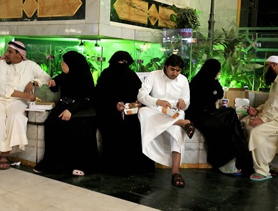 Chùm tin vắn qua ảnh  - 5