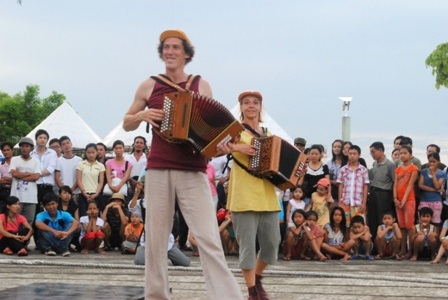 Những khoảnh khắc nghệ thuật của 5 châu lục  - 8