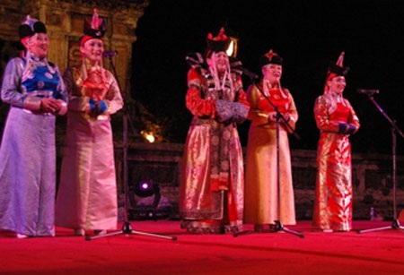 Những khoảnh khắc nghệ thuật của 5 châu lục  - 7