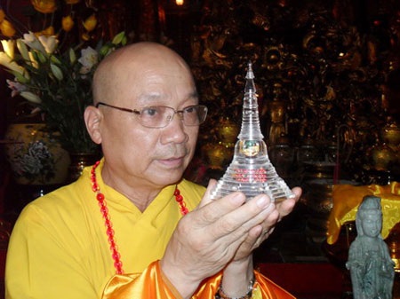 Thủ tướng trao tặng ngọc Xá lợi phật và Phật ngọc - 1