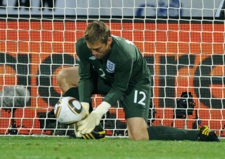 "Quay chậm" sai lầm của "chàng hề" Robert Green - 2