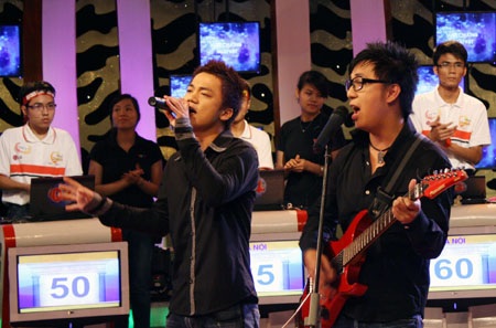 Căng thẳng, kịch tính đến phút chót - 13 Căng thẳng, kịch tính đến phút chót - 13