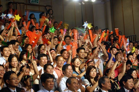 Căng thẳng, kịch tính đến phút chót - 12 Căng thẳng, kịch tính đến phút chót - 12