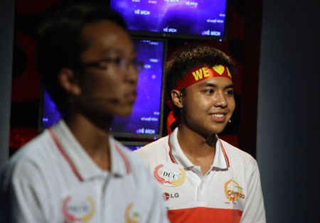 Căng thẳng, kịch tính đến phút chót - 16 Căng thẳng, kịch tính đến phút chót - 16