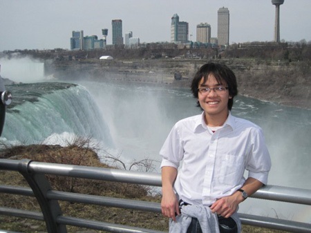 Cậu học trò nghèo giành học bổng du học Mỹ - 1