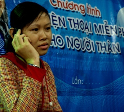 Công nhân thành phố được gọi điện thoại miễn phí  - 3