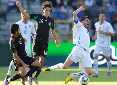 Italia - Paraguay: Cú sốc ngày ra quân? - 3 Italia - Paraguay: Cú sốc ngày ra quân? - 3