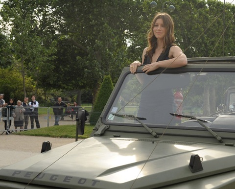 Jessica Biel khoe sắc tại Paris - 8