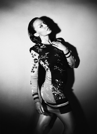 Ngắm diva nước Úc tạo dáng... - 2 Ngắm diva nước Úc tạo dáng... - 2