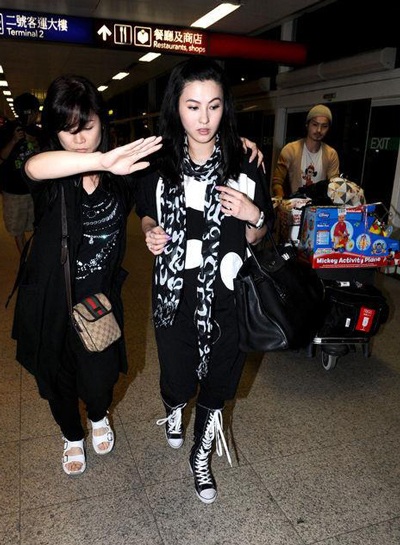 Trương Bá Chi không muốn con gia nhập làng giải trí - 2 Trương Bá Chi không muốn con gia nhập làng giải trí - 2