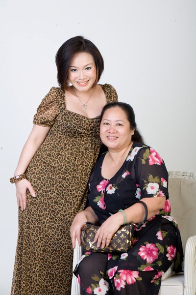 “Sao mai” Thu Phượng khoe bụng bầu 6 tháng - 4 “Sao mai” Thu Phượng khoe bụng bầu 6 tháng - 4