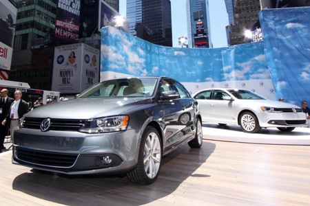 Kiều nữ khuấy động sự kiện ra mắt VW Jetta 2011 - 11 Kiều nữ khuấy động sự kiện ra mắt VW Jetta 2011 - 11