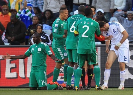 Cựu vương châu Âu hồi sinh bằng trận thắng Nigeria - 2