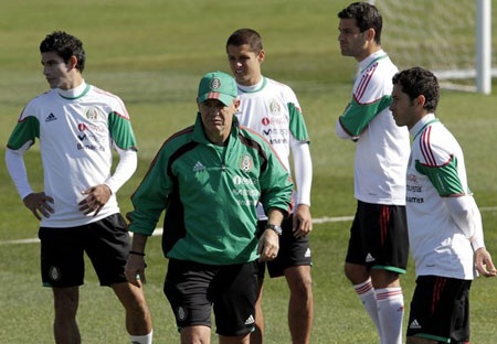 “Mexico sẽ chơi tấn công trước Pháp” - 1