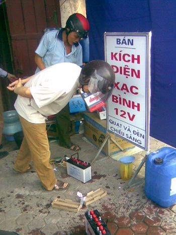 Hoang mang trước thông tin cắt điện nước suốt ba ngày - 3