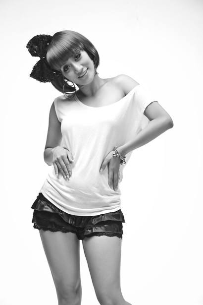 Khánh Thi hóa thân thành “Baby girl” - 1