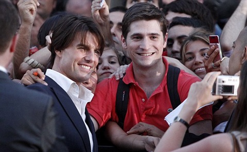 Tom Cruise sánh vai hai người đẹp trên thảm đỏ - 11