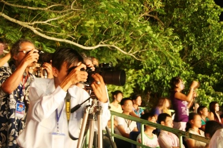 Ngàn lẻ một “dáng” tác nghiệp của nhà báo - 5