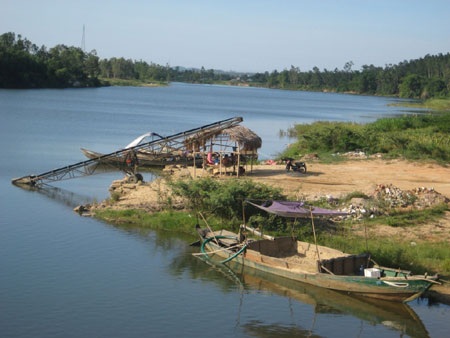Nỗi lo đất lở, biển xâm thực - 3