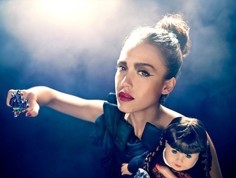 Hình ảnh lạ mắt của Jessica Alba - 2 Hình ảnh lạ mắt của Jessica Alba - 2