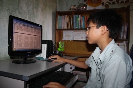 Gia đình hiếu học ở vùng biên  - 2