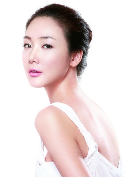 Chuyện tình của Choi Ji Woo và “phi công trẻ” vẫn đẹp! - 4 Chuyện tình của Choi Ji Woo và “phi công trẻ” vẫn đẹp! - 4