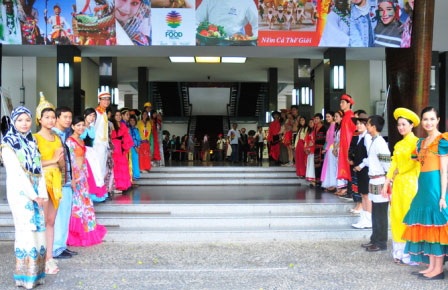 Lần đầu tiên Việt Nam tổ chức Lễ hội Văn hóa ẩm thực thế giới - 1 Lần đầu tiên Việt Nam tổ chức Lễ hội Văn hóa ẩm thực thế giới - 1