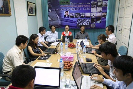 Hình ảnh “sau trang báo” của cán bộ, phóng viên Dân trí - 27