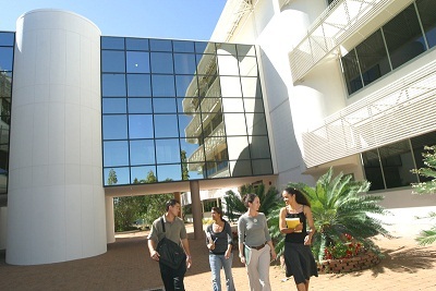 Gặp gỡ đại diện trường Đại học Charles Darwin - Úc - 1