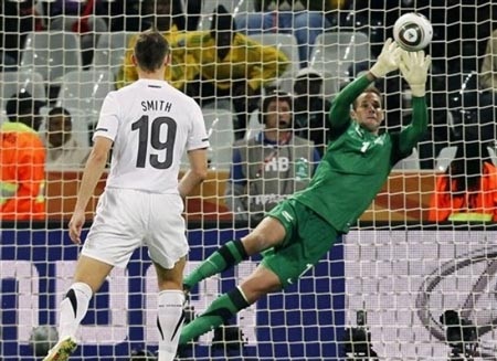 Sai lầm Cannavaro, Italia bị New Zealand “níu chân” - 3 Sai lầm Cannavaro, Italia bị New Zealand “níu chân” - 3
