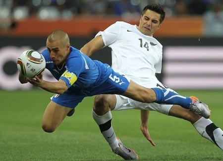 Sai lầm Cannavaro, Italia bị New Zealand “níu chân” - 1 Sai lầm Cannavaro, Italia bị New Zealand “níu chân” - 1