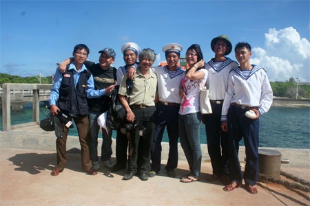 Hình ảnh “sau trang báo” của cán bộ, phóng viên Dân trí - 10