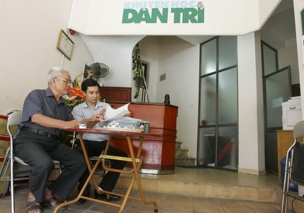 Hình ảnh “sau trang báo” của cán bộ, phóng viên Dân trí - 11