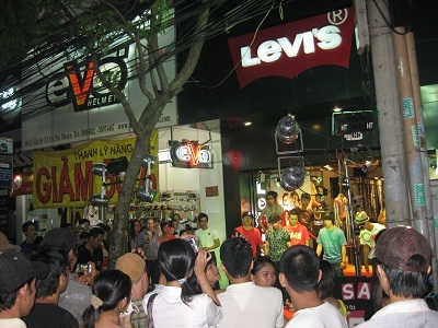 Khai trương cửa hàng Levi's® thứ 29 tại Lê Văn Sỹ - 1 Khai trương cửa hàng Levi's® thứ 29 tại Lê Văn Sỹ - 1