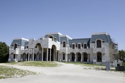 Rao bán ngôi nhà rộng nhất nước Mỹ với 23 phòng tắm - 1