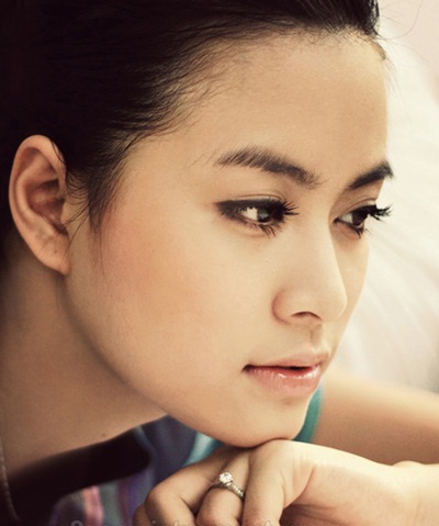 Hoàng Thùy Linh tạm bình yên sau cơn sốc - 1