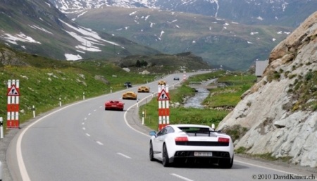 Đội hình Lamborghini vượt núi Alps - 3 Đội hình Lamborghini vượt núi Alps - 3