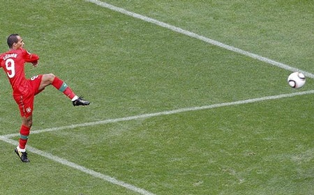 Những khoảnh khắc đáng nhớ lượt trận đêm qua - 7 Những khoảnh khắc đáng nhớ lượt trận đêm qua - 7