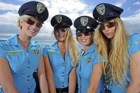 Chân dài trên đường đua Silverstone - 2