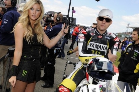 Chân dài trên đường đua Silverstone - 17