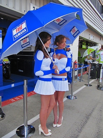 Chân dài trên đường đua Silverstone - 18