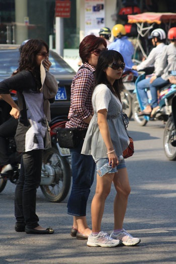 Bắc Bộ nắng nóng trở lại, miền Trung chưa hạ nhiệt - 1 Bắc Bộ nắng nóng trở lại, miền Trung chưa hạ nhiệt - 1