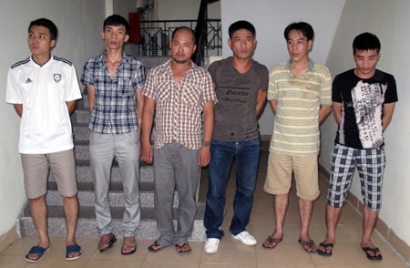 Triệt phá nhiều đường dây cá độ bóng đá qua mạng internet - 1 Triệt phá nhiều đường dây cá độ bóng đá qua mạng internet - 1