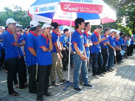 Huế: 600 đoàn viên tình nguyện ra quân tiếp sức mùa thi - 1 Huế: 600 đoàn viên tình nguyện ra quân tiếp sức mùa thi - 1